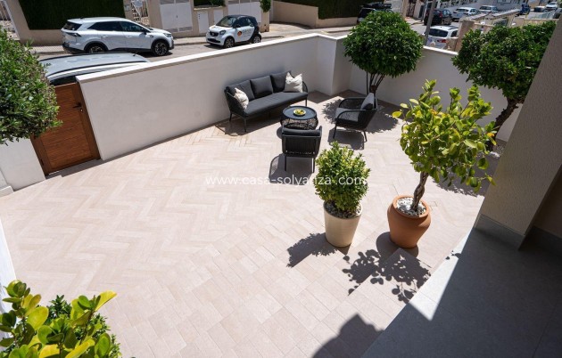 Resale - Villa - Orihuela Costa - Los Almendros-La Florida