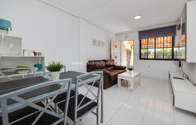 Resale - Apartment / flat - Torrevieja - Punta Prima