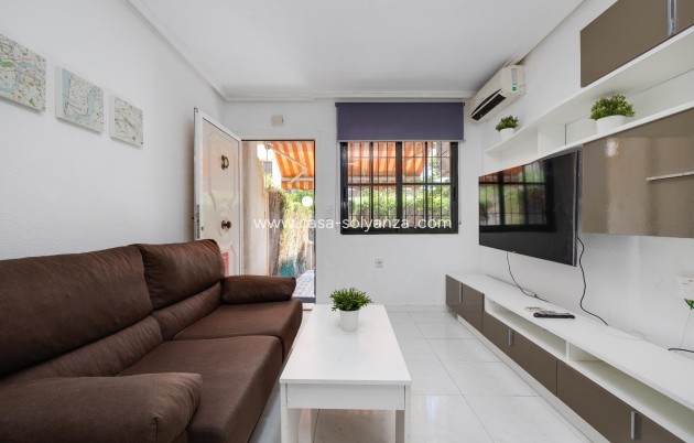 Resale - Apartment / flat - Torrevieja - Punta Prima