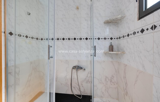 Resale - Apartment / flat - Torrevieja - Punta Prima