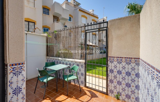 Resale - Apartment / flat - Torrevieja - Punta Prima