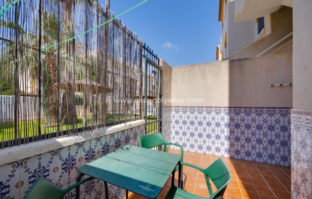 Resale - Apartment / flat - Torrevieja - Punta Prima