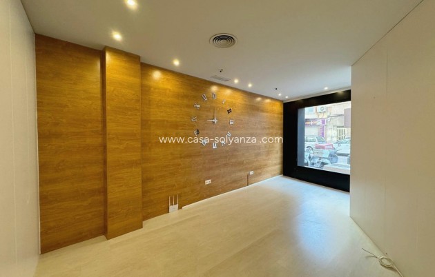 Resale - Commercial - Guardamar del Segura - Centro