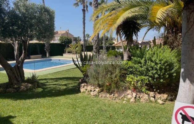 Resale - Townhouse - Ciudad Quesada - Doña pepa