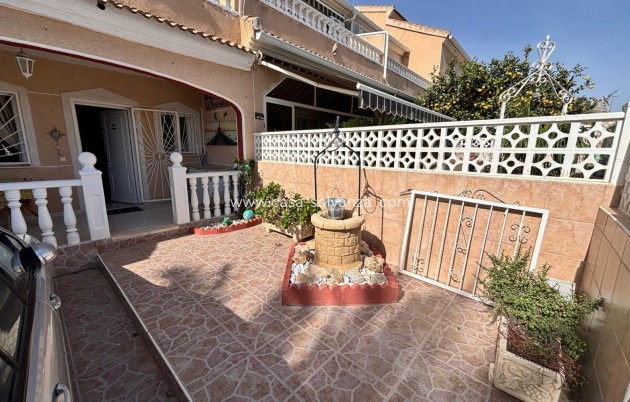 Resale - Townhouse - Ciudad Quesada - Doña pepa