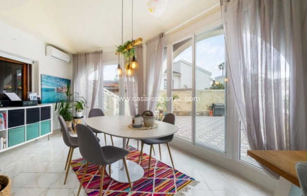 Resale - Villa / Detached - Ciudad Quesada - Quesada Center