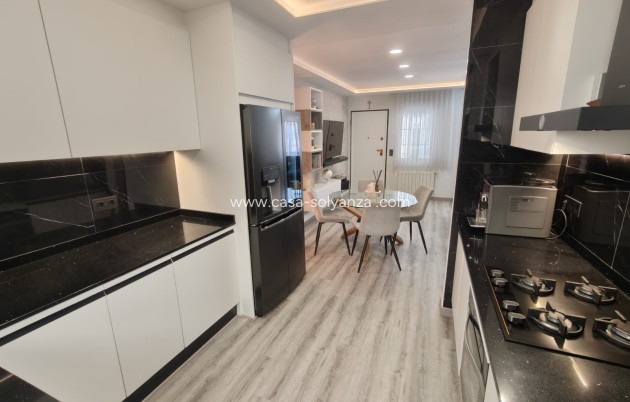 Resale - Villa - Orihuela Costa - Costa Blanca