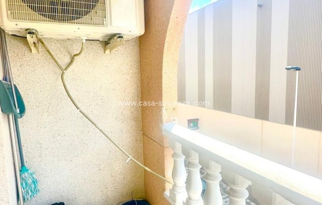 Resale - Apartment / flat - Torrevieja - Estacion Autobuses