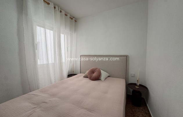 Resale - Apartment / flat - Torrevieja - Center