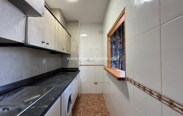 Resale - Apartment / flat - Torrevieja - Center