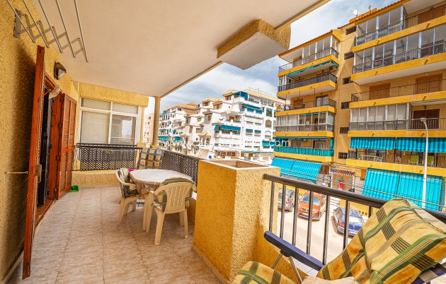 Resale - Apartment / flat - Torrevieja - La Mata