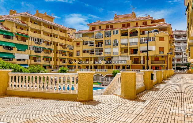 Resale - Apartment / flat - Torrevieja - La Mata