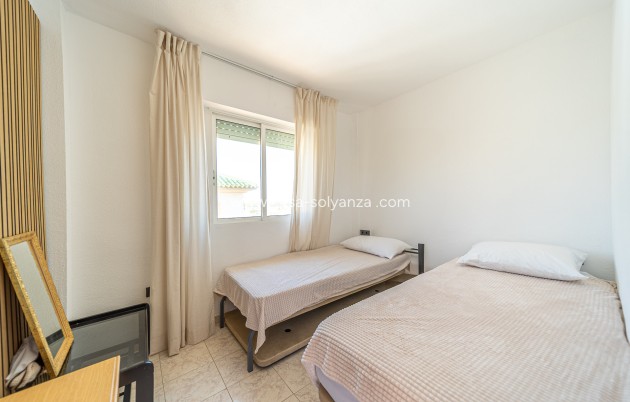 Resale - Apartment / flat - Torrevieja - La Mata
