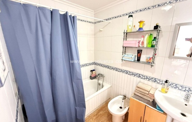 Resale - Apartment / flat - Torrevieja - Curva Del Palangre