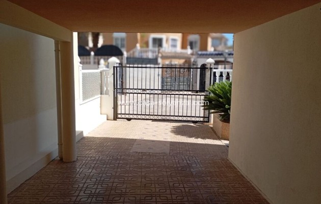 Resale - Villa - Villamartin - Costa Blanca