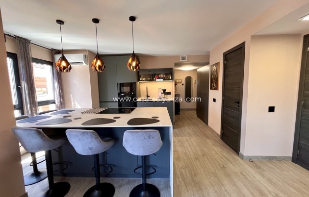 Resale - Apartment / flat - Almoradí - Inland