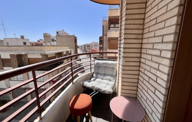 Resale - Apartment / flat - Almoradí - Inland