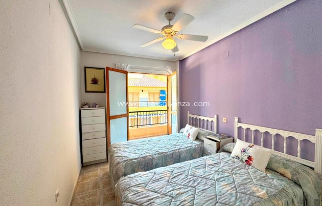 Resale - Villa - Torrevieja - Costa Blanca