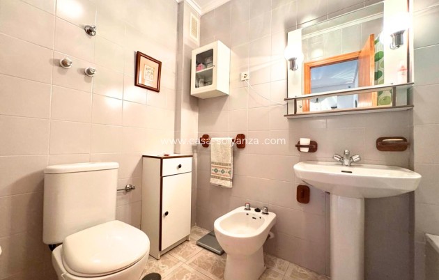 Resale - Villa - Torrevieja - Costa Blanca