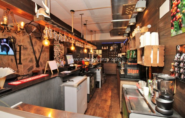 Herverkoop - Reclame - Villamartin - Villamartín