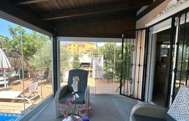 Resale - Villa - Orihuela Costa - La Regia