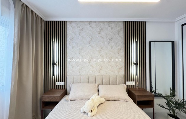Resale - Apartment / flat - Torrevieja - Playa de los Locos