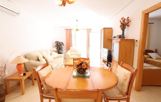 Resale - Bungalow - Orihuela Costa - Punta Prima