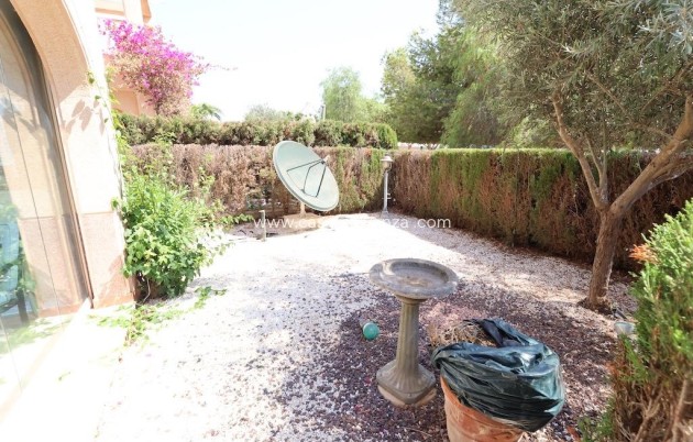 Resale - Bungalow - Orihuela Costa - Punta Prima