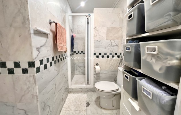 Resale - Apartment / flat - Villamartin - Costa Blanca