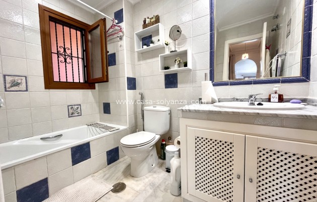Resale - Apartment / flat - Villamartin - Costa Blanca