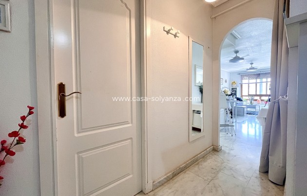 Resale - Apartment / flat - Villamartin - Costa Blanca