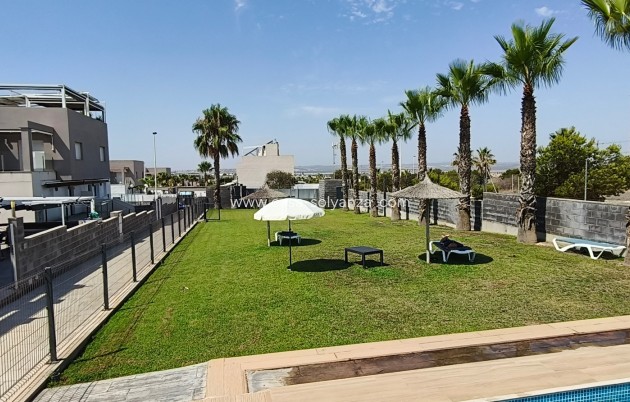 Resale - Villa - Torrevieja - Costa Blanca
