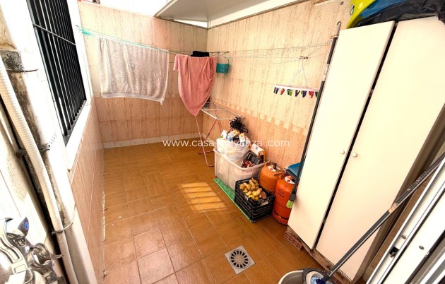 Resale - Apartment / flat - Los Alcázares - Center