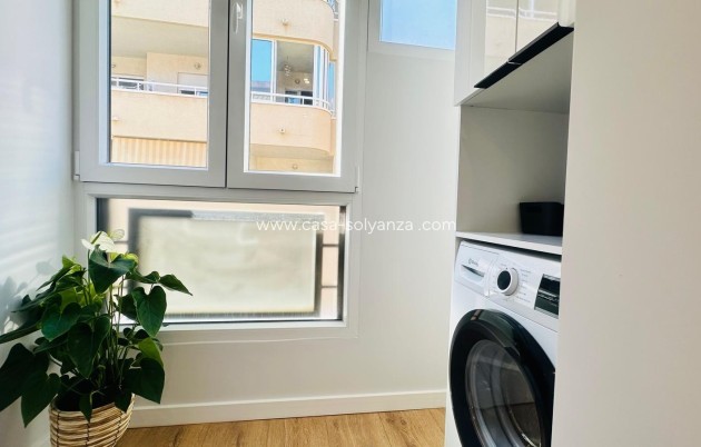 Resale - Apartment / flat - Torrevieja - Playa del Cura