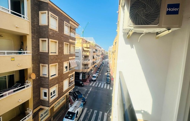 Resale - Apartment / flat - Torrevieja - Playa del Cura