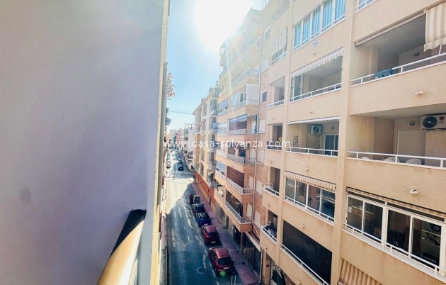Resale - Apartment / flat - Torrevieja - Playa del Cura