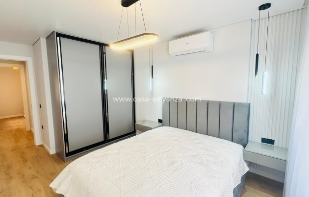 Resale - Apartment / flat - Torrevieja - Playa del Cura