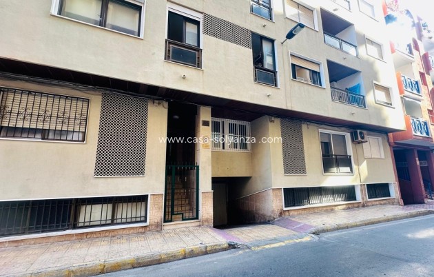 Resale - Apartment / flat - Torrevieja - Playa del Cura