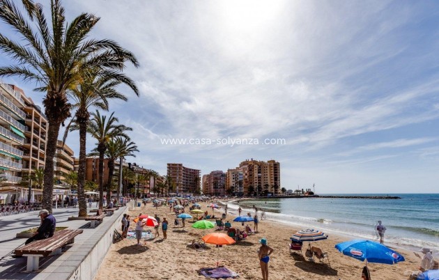 Resale - Apartment / flat - Torrevieja - Playa del Cura