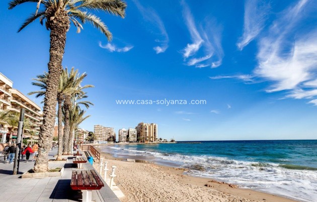 Resale - Apartment / flat - Torrevieja - Playa del Cura