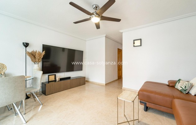 Resale - Apartment / flat - Torrevieja - Playa De Los Naufragos