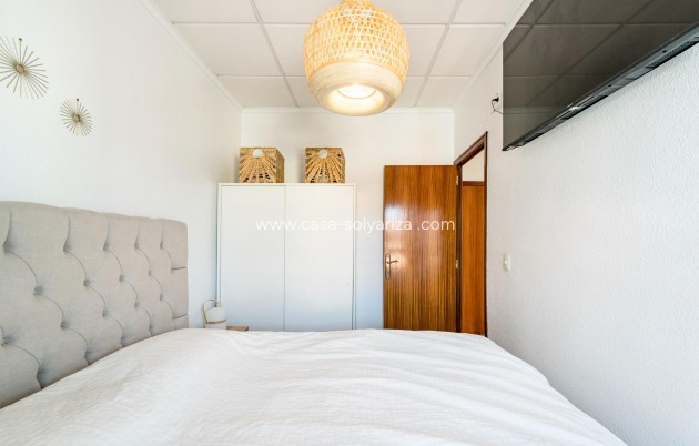 Resale - Apartment / flat - Torrevieja - Playa De Los Naufragos