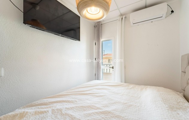 Resale - Apartment / flat - Torrevieja - Playa De Los Naufragos