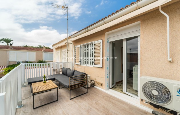 Resale - Apartment / flat - Torrevieja - Playa De Los Naufragos