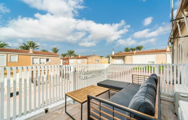 Resale - Apartment / flat - Torrevieja - Playa De Los Naufragos