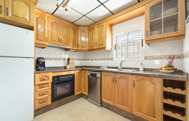 Resale - Apartment / flat - Torrevieja - Playa De Los Naufragos