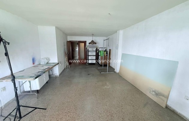 Resale - Apartment / flat - Torrevieja - Puerto