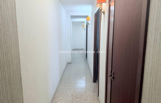 Resale - Apartment / flat - Torrevieja - Puerto
