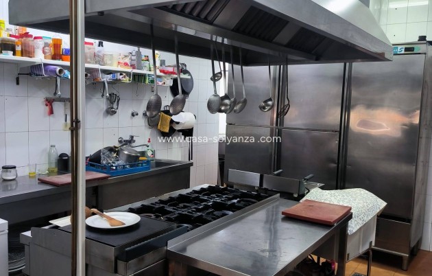 Resale - Commercial - Lo Pagan - Villananitos