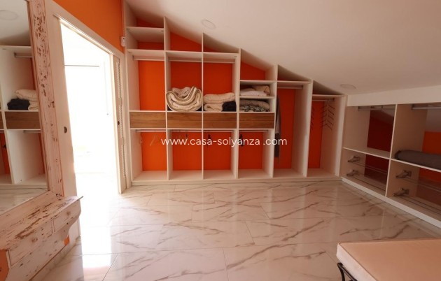 Resale - Villa - Orihuela Costa - Villamartín
